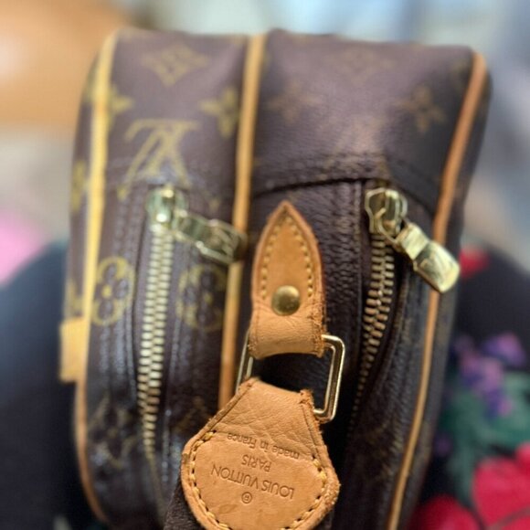 *Authentic* Louis Vuitton Reporter - Picture 2 of 7